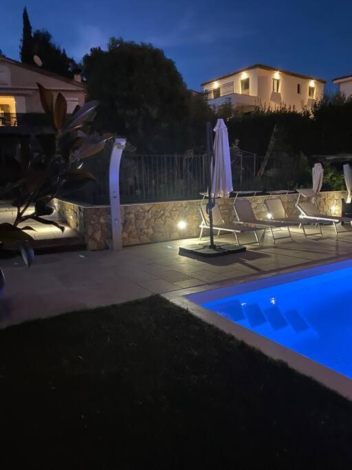 Jolie Appartement Avec Piscine La Roquette-sur-Siagne المظهر الخارجي الصورة